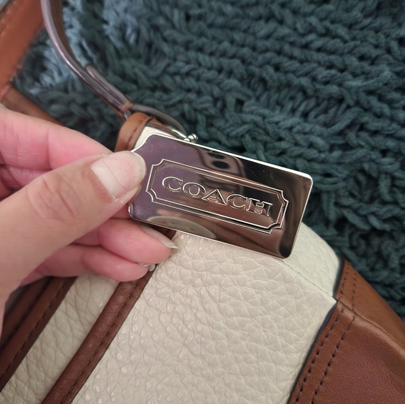 Coach Hadley Luxe Grain Leather Crossbody - Picture 8 of 12
